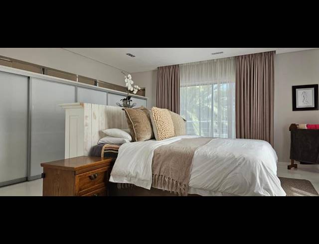 4 BEDROOM PROPERTY TO RENT IN SUNSET BEACH